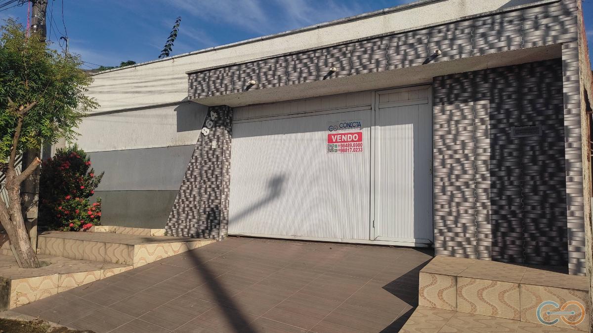Casa em Caxias, Cangalheiro, com 4 quartos, 443,77m²
